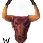 bodypainting-de-toro-maquillaje-corporal-artistico-en-modelo-angeles-urbanos